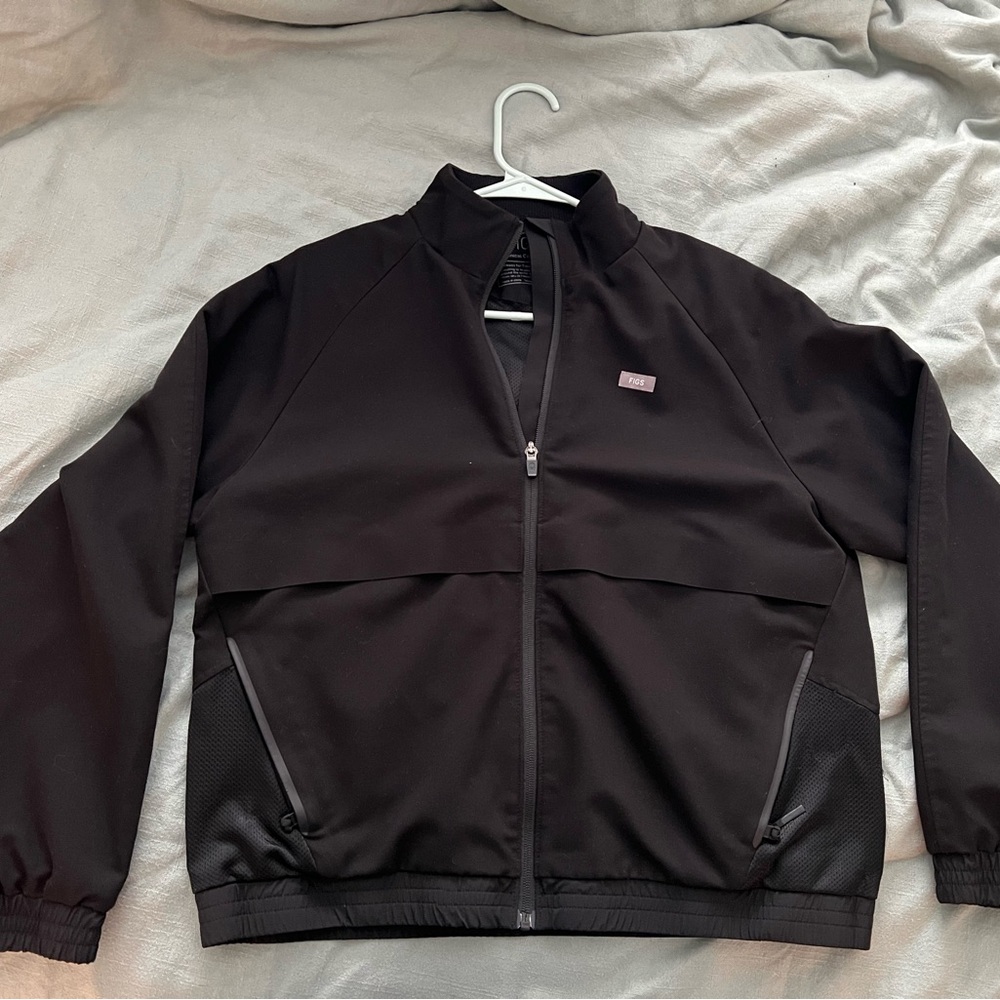 Women’s Figs Sydney scrub jacket